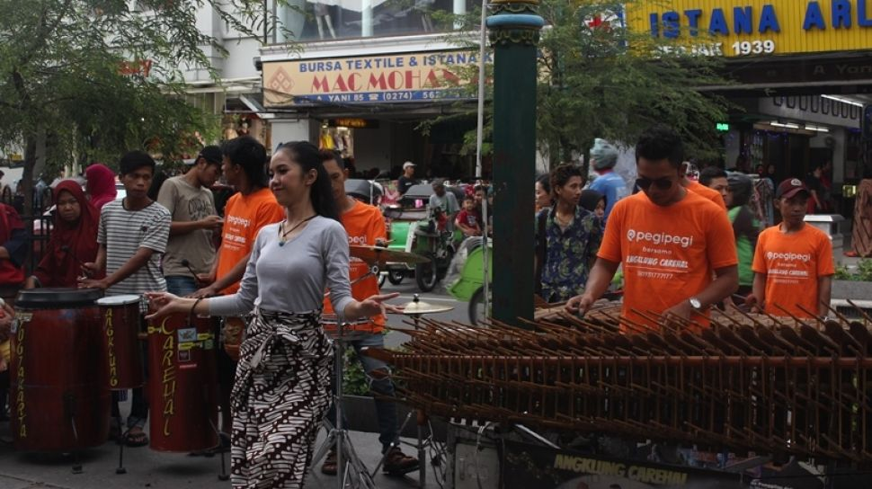 Selain Melestarikan Budaya, Musisi Angklung Malioboro Menjadi Sumber Ekonomi Masyarakat