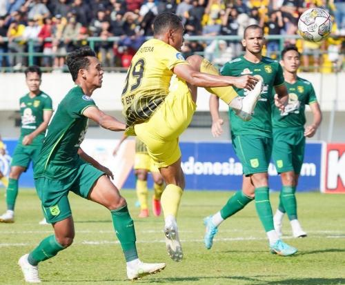 Menang 2-1 dari Persebaya, Barito Putera Tetap Duduk Di Dasar Klasemen