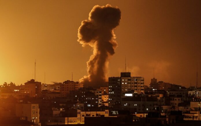 Pesawat Militer Israel Serang Sasaran di Jalur Gaza