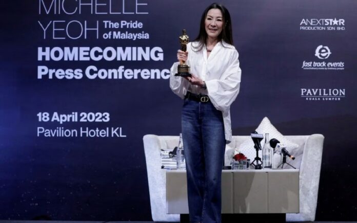 Pulang ke Malaysia, Pemenang Oscar Michelle Yeoh Janji akan Pupuk Bakat Film Lokal