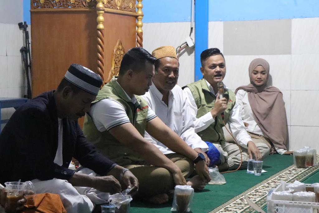 Jalankan Instruksi Prabowo, Kader Gerindra Bali Berbagi Ratusan Takjil