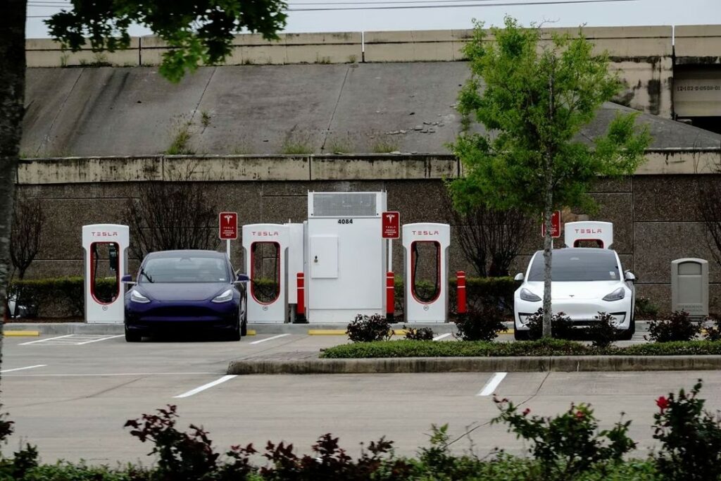 Tesla Pangkas Harga untuk Kelima Kalinya Sejak Januari 2023, Ada Apa?