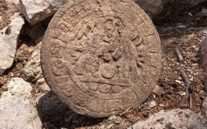 Arkeolog Temukan Papan Skor Kuno Suku Maya di Chichen Itza Meksiko