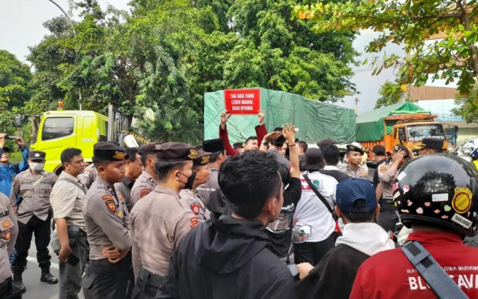 Rumah Kebangsaan Jatim Desak Pertamina Serius Bangun Buffer Zone di Beberapa Kilang Minyak