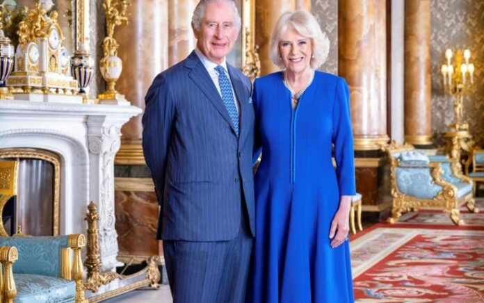 Istana Buckingham Merilis Foto sebelum Penobatan Charles dan Camilla