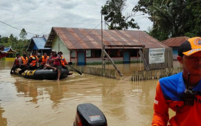 Meluas, Banjir Kapuas Rendam 4.166 Rumah Warga di 14 Desa