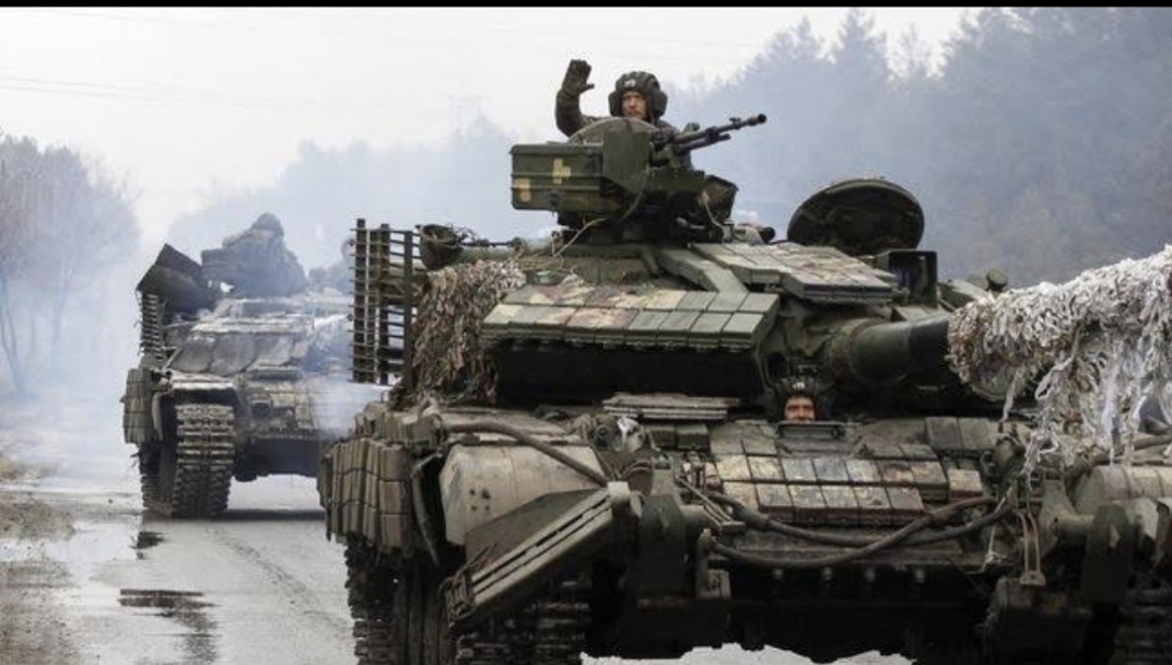 Sy Hersh: Barat Tahu Senjata Ukraina Berakhir di Pasar Gelap