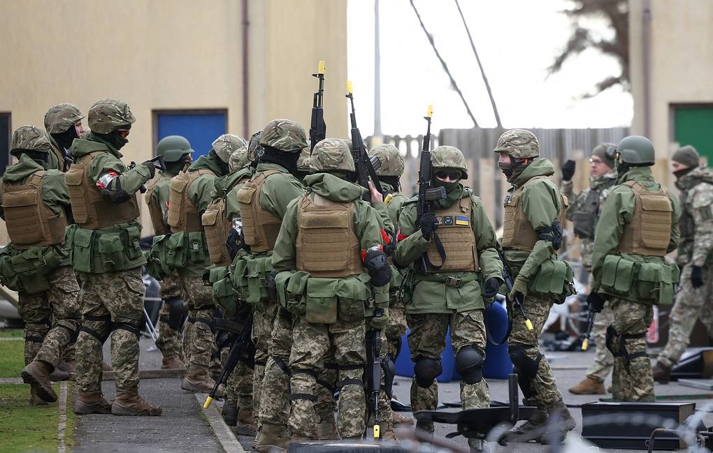 Tentara Ukraina. Foto: Reuters/Henry Nicholls.