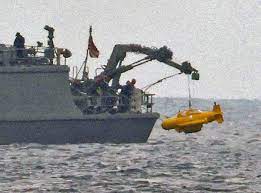 Penyelamat Laut Dalam Temukan Sisa-sisa Helikopter Militer UH-60JA dan 5 Mayat