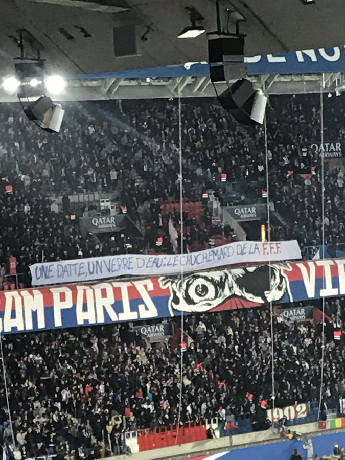 Suporter PSG Kecam Federasi Sepakbola Prancis yang Tak Beri Waktu Pemain untuk Berbuka Puasa