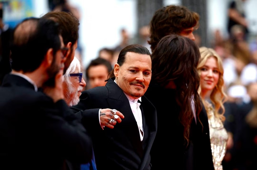 Johnny Depp Tandai Comeback Selebritinya dengan Film Pembuka Cannes