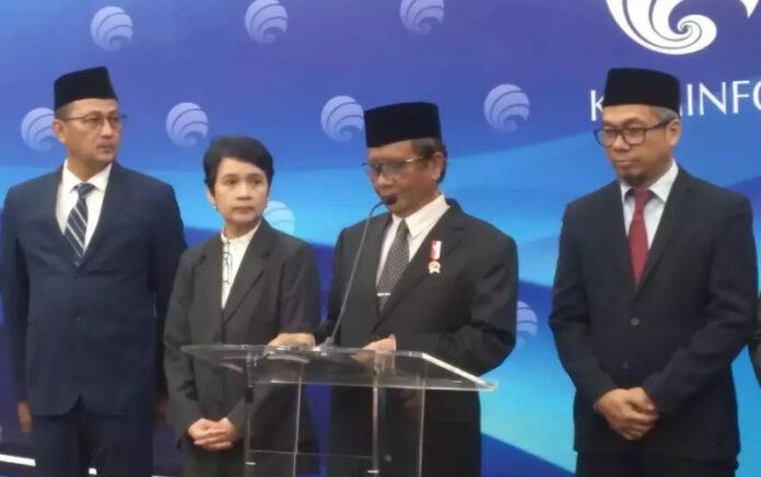 Lantik 4 Pejabat Eselon I Kementerian Kominfo, Mahfud MD: Terus Bekerja, Tidak Usah Gelisah