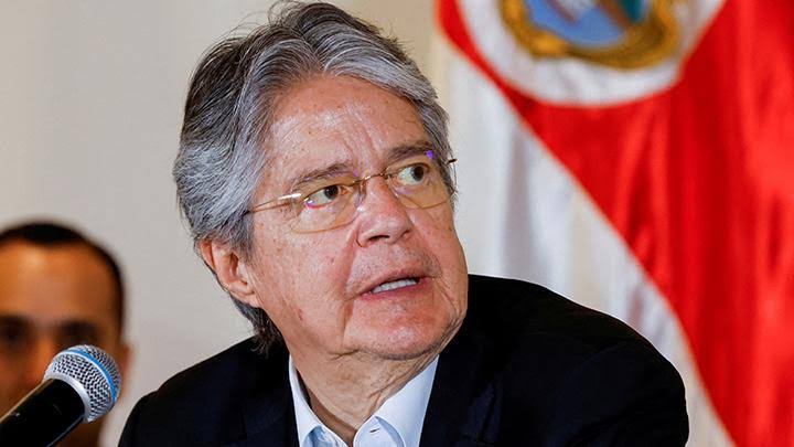 Presiden Ekuador Guillermo Lasso Membubarkan Badan Legislatif untuk Menghindari Pemakzulan