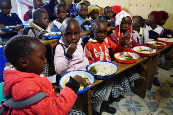 Kenya Tambahkan 2,4 Juta Murid ke Dalam Program Makan Siang Gratis di Sekolah