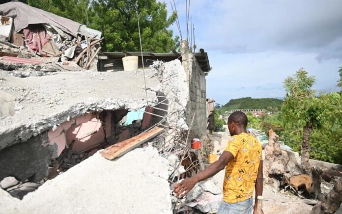 Mayoritas korban gempa tinggal di lingkungan miskin Sainte Helene, di kota Haiti Jeremie. Foto: Richard PIERRIN/AFP.