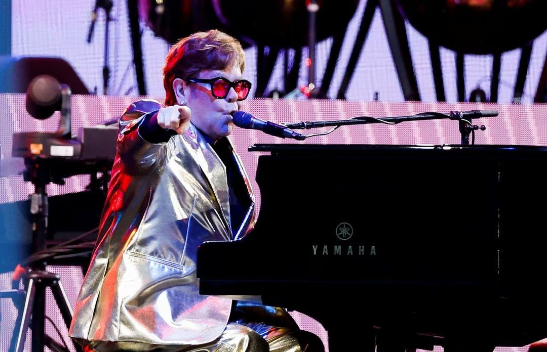 Penampilan Elton John di Glastonbury Menarik 7,3 Juta Pemirsa TV