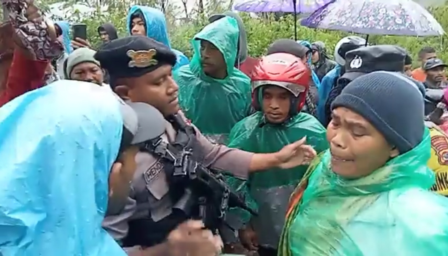 JATAM: Poco Leok Mencekam, Polisi Kawal Perusahaan yang Hendak Patok Lahan Geothermal