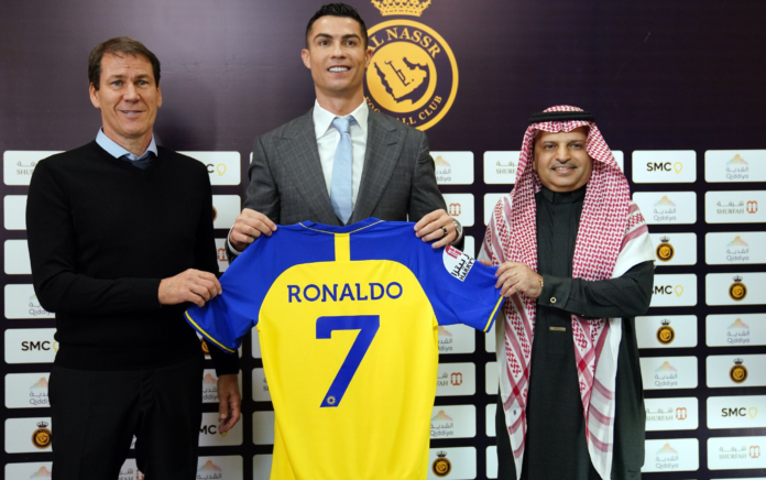 Legenda Liverpool Ini Tidak Terima dengan Gebrakan Baru Sepakbola Arab Saudi