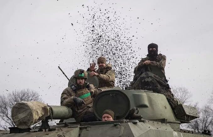 Mantan Kepala NATO: Beberapa Negara Mungkin Mengirim Pasukan ke Ukraina