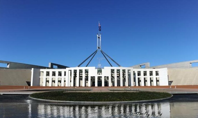 Australia akan Perkenalkan Bill Blocking Russian Lease untuk Kedutaan Dekat Gedung Parlemen
