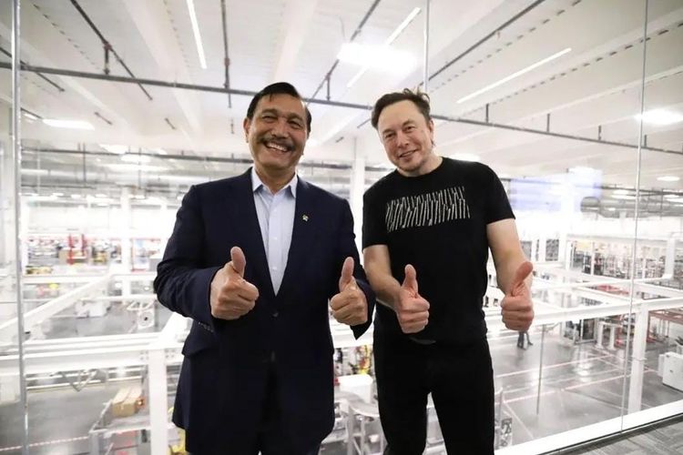 Luhut: Tesla Belum Berinvestasi di Malaysia