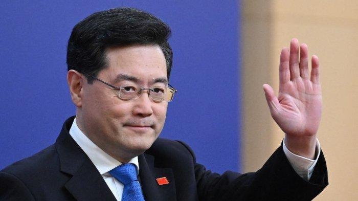 Menteri Luar Negeri China Dicopot Secara Mendadak, Wang Yi Kembali Mengisi Posisi