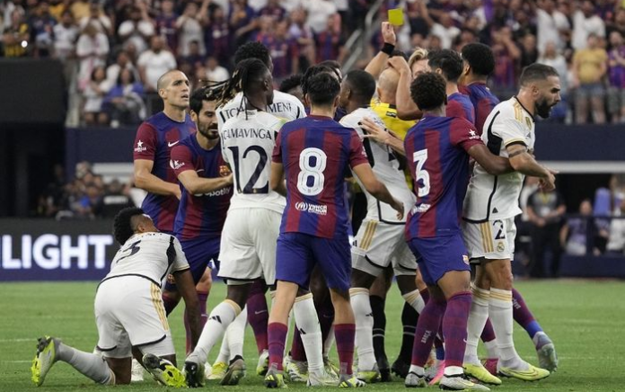 Dibantai Barcelona 3-0, Real Madrid Punya Masalah Besar