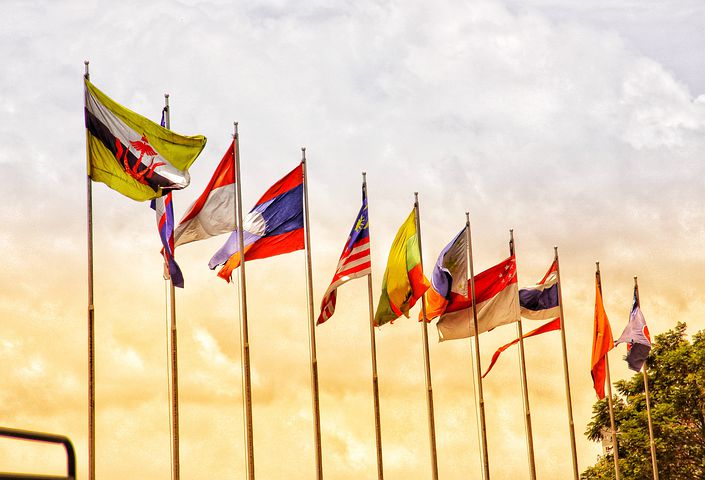 Kesenjangan Layanan Keuangan di ASEAN: Lima Negara Sukses, Lima Lainnya Tertinggal