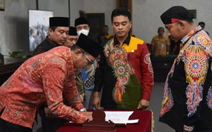 Bupati dan DPRD Sumenep Tandatangani KUA-PPAS 2024