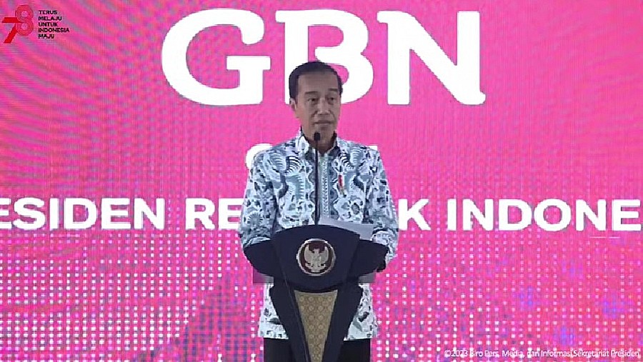 Jokowi Optimistis Ekspor Batik Indonesia Tembus US$100 Juta di 2023
