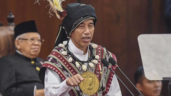 Presiden Jokowi Singgung Kode 'Pak Lurah' di Sidang MPR