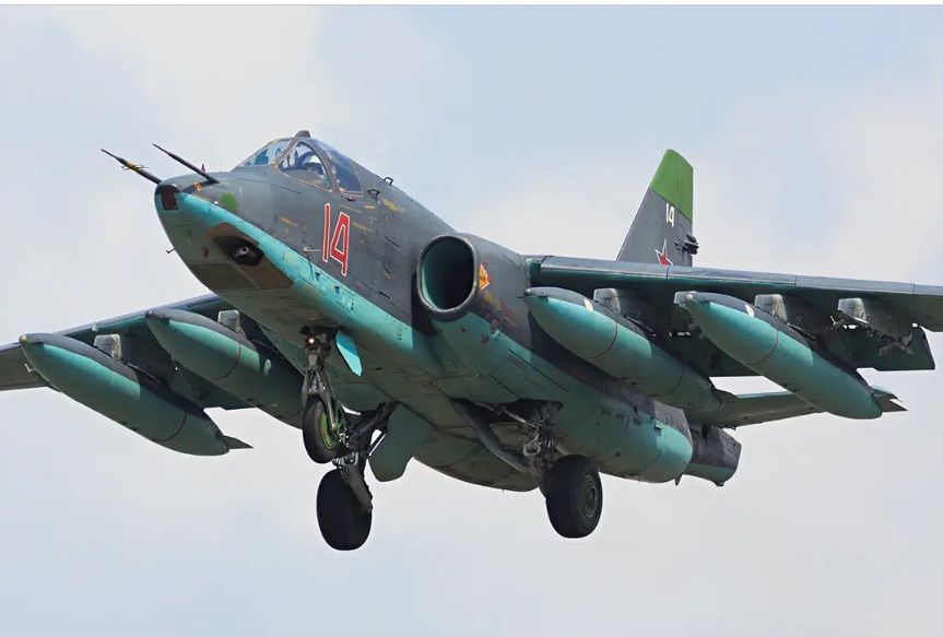 Pesawat Su-25 Rusia Sapu Bersih Unit Mortir Ukraina