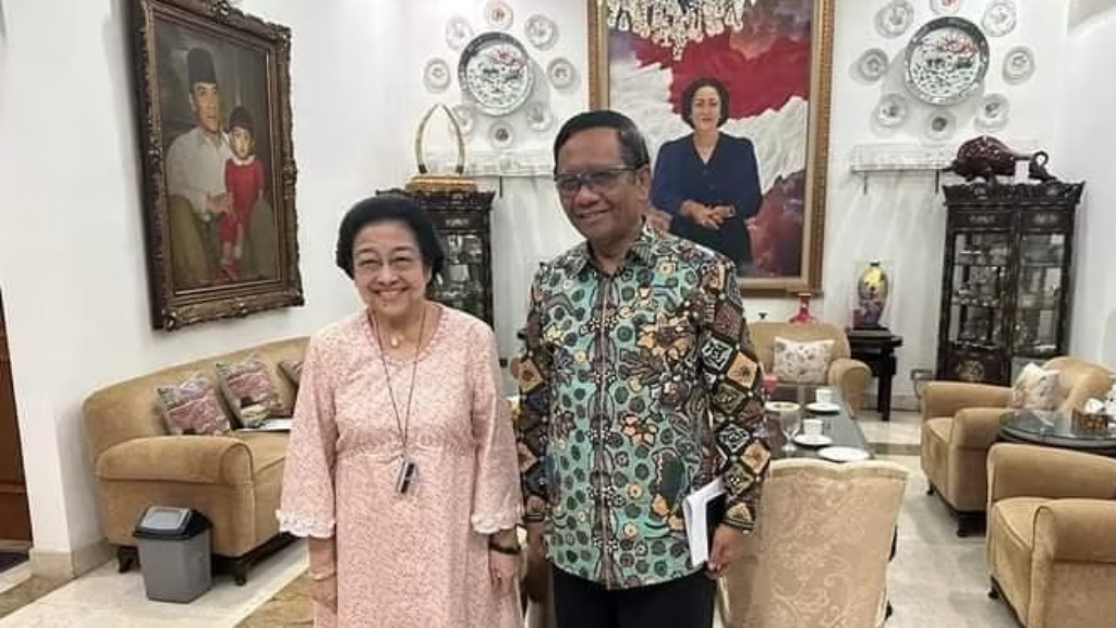 Jelang Pengumuman Cawapres Ganjar Besok, Mahfud MD Temui Megawati