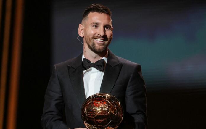 Lionel Messi Raih Ballon d'Or ke-8, Ucapkan Terima Kasih kepada Rekan Setim