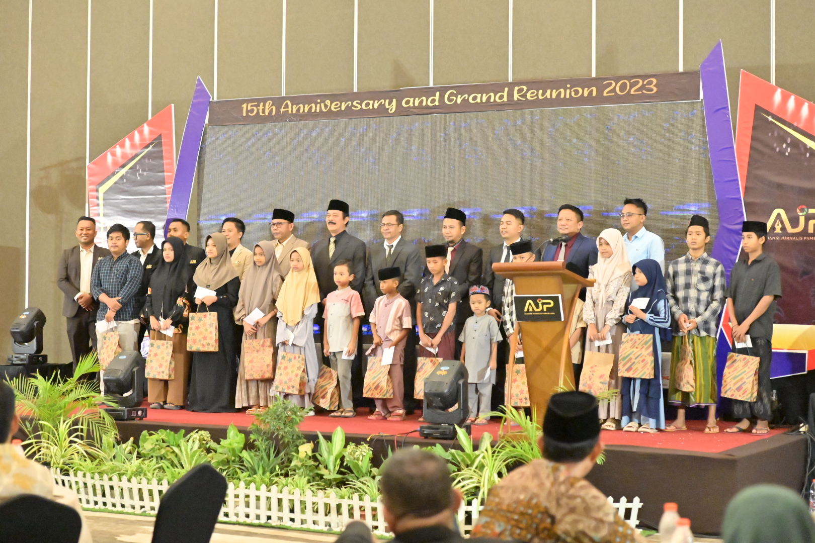 Santuni 15 Anak Yatim, Tandai Anniversary ke 15 dan AJP Award 2023