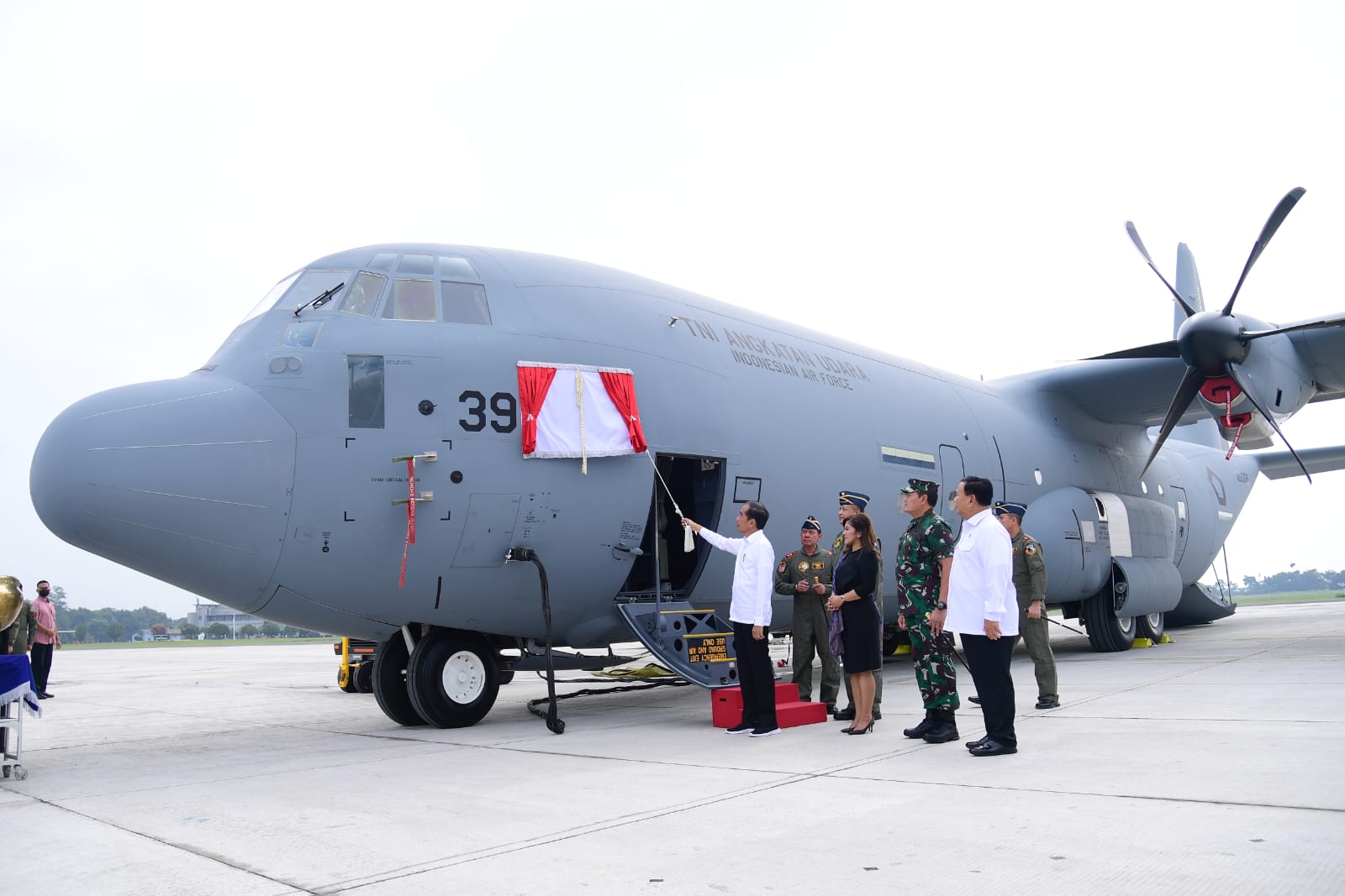 TNI Siapkan Pesawat Hercules untuk Kirim Bantuan Logistik ke Palestina