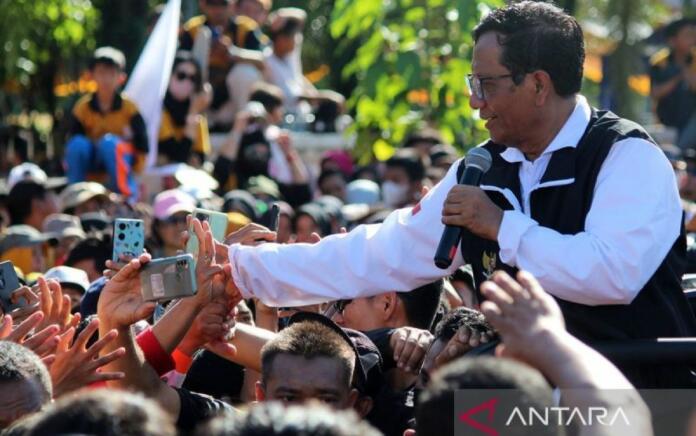 Mahfud MD sedang berkampanye di Sabang (Foto: Antara)