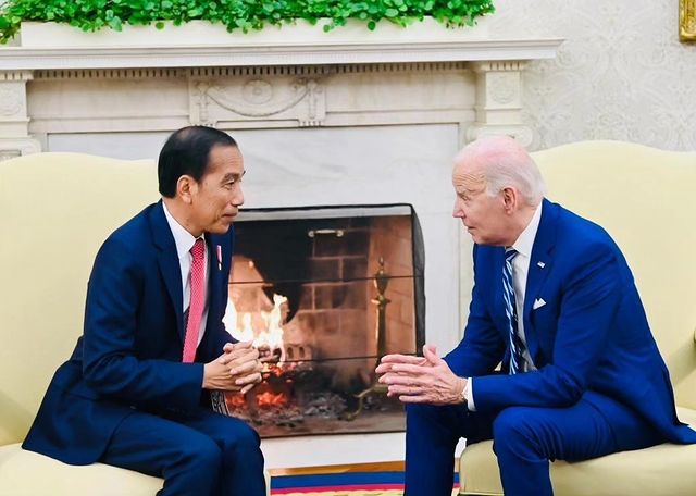 Presiden Jokowi saat bertemu Presiden Joe Biden di Gedung Putih pada Senin (13/11/2023).