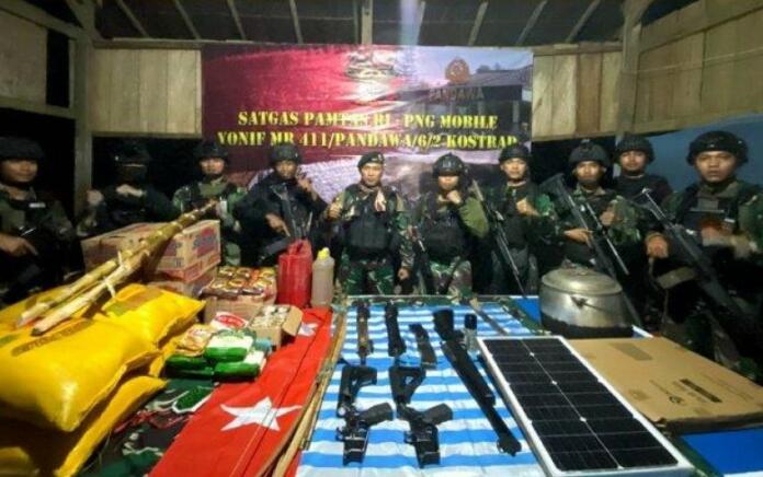 Satgas Yonif Mekanis Raider 411/Pandawa berhasil menggagalkan penyelundupan senjata untuk KKB