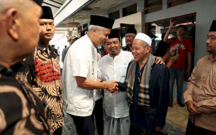 Ganjar Pranowo Silaturahmi ke Pondok Pesantren Al Mashum (Foto: RMOL Jateng)