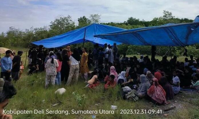156 pengungsi Rohingya terdampar di Desa Karang Gading, Labuhan Deli, Deli Serdang, Sumatera Utara