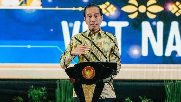 Jokowi Jokowi dalam acara Konvensi Kampus XXIX di Surabaya, Senin (15/1/2024).