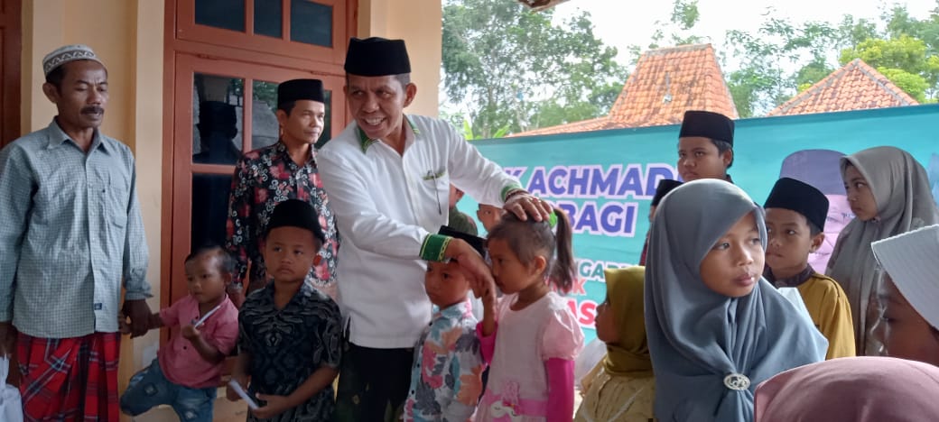 Berbagi Sembako, Achmadi: Semata-mata untuk Membantu Warga dan Anak Yatim