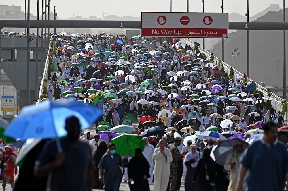 Cuaca ekstrim di Mekkah menyebabkan jemaah haji meninggal (Foto: AFP)