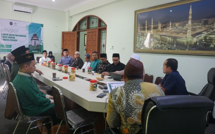 Doktor Mengabdi UB Bersama Lakpesdam NU Kota Malang Kembangkan Komik Fikih Kebangsaan