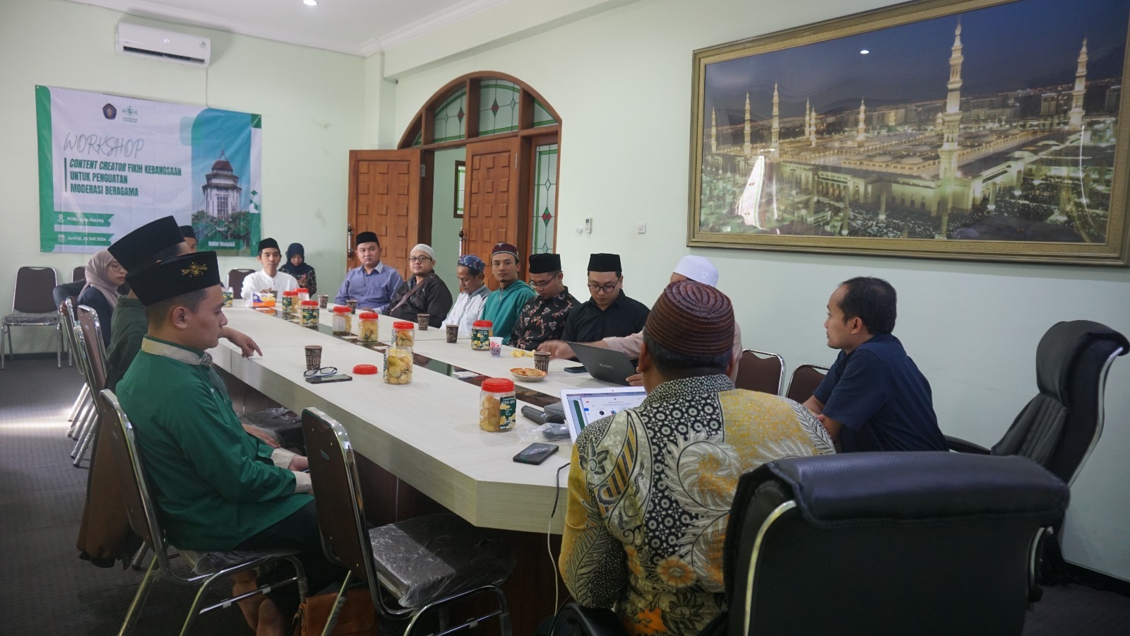 Doktor Mengabdi UB Bersama Lakpesdam NU Kota Malang Kembangkan Komik Fikih Kebangsaan