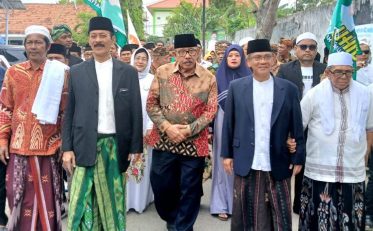 Imam Utomo Dampingi Fattah Jasin-Mujahid Ansori Daftar ke KPU Pamekasan