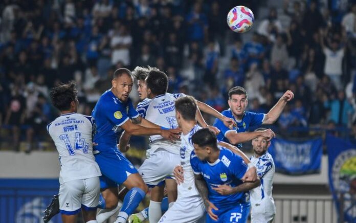 Persib Unggul dalam 8 Pertemuan Terakhir vs Persija, Apakah Tren Positif Berlanjut?