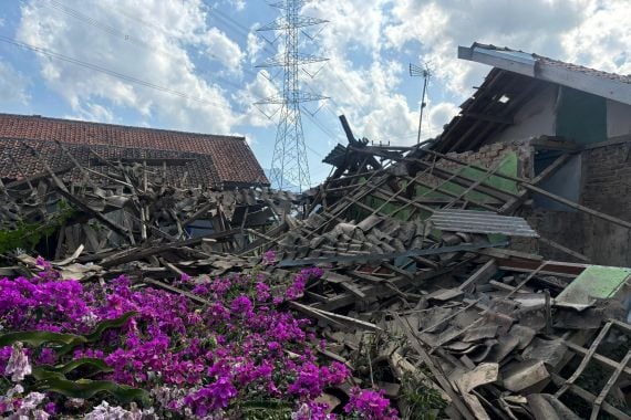 Gempa Bandung: 15 Luka Berat, 53 Luka Ringan, dan Satu Korban Meninggal