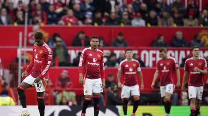 Manchester United Catatkan Poin Terendah dalam 35 Tahun Usai Imbang Lawan Aston Villa